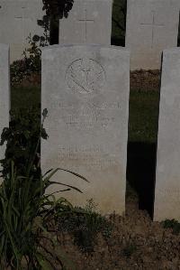 Terlincthun British Cemetery Wimille - Birss, Charles