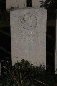Terlincthun British Cemetery Wimille - Bispalko, P