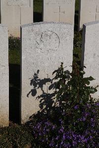 Terlincthun British Cemetery Wimille - Bloomfield, A D