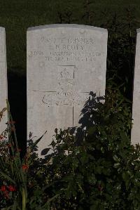 Terlincthun British Cemetery Wimille - Booty, E F