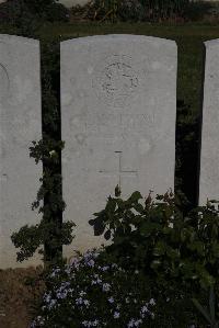 Terlincthun British Cemetery Wimille - Briggs, Ellis