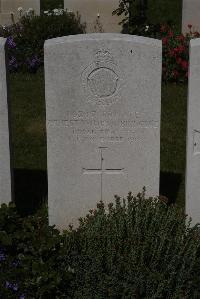 Terlincthun British Cemetery Wimille - Bringloe, Ernest William