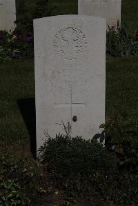 Terlincthun British Cemetery Wimille - Cale, H T