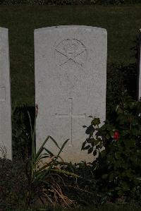 Terlincthun British Cemetery Wimille - Carr, H
