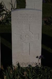Terlincthun British Cemetery Wimille - Carruthers, T