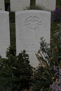 Terlincthun British Cemetery Wimille - Clavin, P