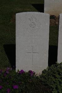Terlincthun British Cemetery Wimille - Cook, E