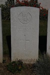 Terlincthun British Cemetery Wimille - Cook, Thomas