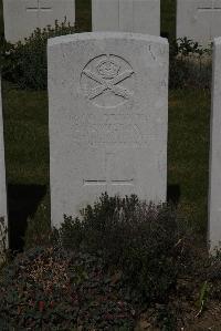 Terlincthun British Cemetery Wimille - Coulson, L