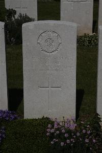Terlincthun British Cemetery Wimille - Coyne, M