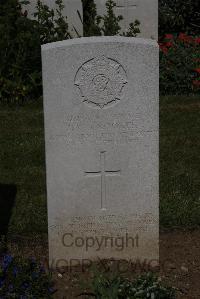 Terlincthun British Cemetery Wimille - Crookes, Jim