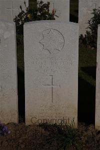 Terlincthun British Cemetery Wimille - Curtin, Martin Joseph