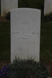 Terlincthun British Cemetery Wimille - Dainty, J B