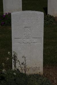 Terlincthun British Cemetery Wimille - Davey, W S