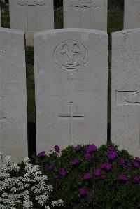 Terlincthun British Cemetery Wimille - Day, J G