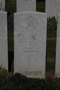 Terlincthun British Cemetery Wimille - Deignan, R