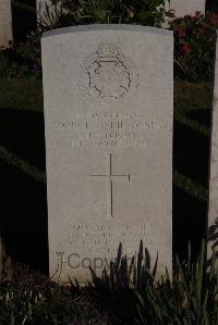 Terlincthun British Cemetery Wimille - Dennis, George Cyril