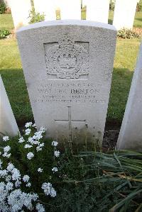 Terlincthun British Cemetery Wimille - Denton, Walter