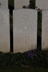 Terlincthun British Cemetery Wimille - Devan, Patrick