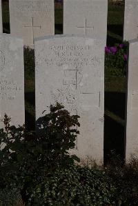 Terlincthun British Cemetery Wimille - Dix, H R J