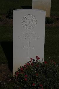 Terlincthun British Cemetery Wimille - Donald, Stuart