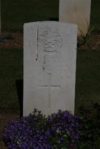 Terlincthun British Cemetery Wimille - Downward, G R