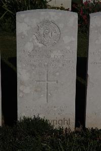 Terlincthun British Cemetery Wimille - Dry, William