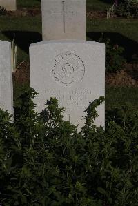 Terlincthun British Cemetery Wimille - Duckers, J