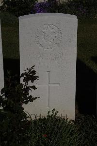 Terlincthun British Cemetery Wimille - Errington, F