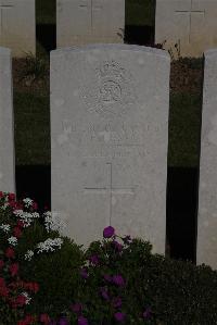 Terlincthun British Cemetery Wimille - Ess, F J