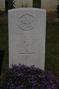Terlincthun British Cemetery Wimille - Evans, L