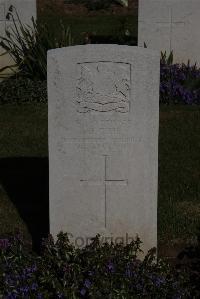 Terlincthun British Cemetery Wimille - Fish, J