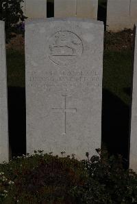 Terlincthun British Cemetery Wimille - Floyd, Thomas James