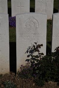 Terlincthun British Cemetery Wimille - Fowles, Rowland