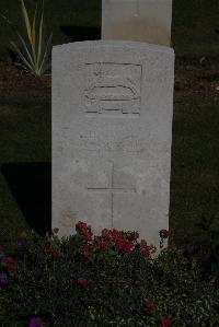 Terlincthun British Cemetery Wimille - Gaunt, H