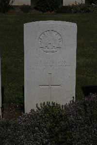 Terlincthun British Cemetery Wimille - Gratton, George Lake