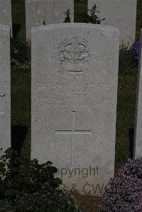 Terlincthun British Cemetery Wimille - Green, J