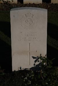 Terlincthun British Cemetery Wimille - Groves, S