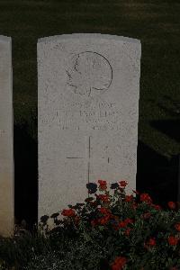 Terlincthun British Cemetery Wimille - Hamilton, F C
