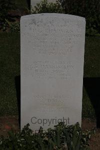 Terlincthun British Cemetery Wimille - Hamoniaux, Gordon Ernest