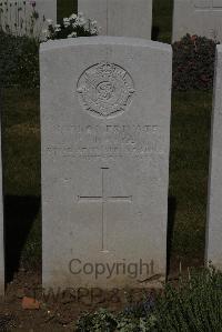 Terlincthun British Cemetery Wimille - Hanks, P