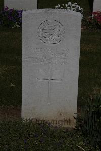 Terlincthun British Cemetery Wimille - Holbrook, W