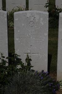 Terlincthun British Cemetery Wimille - Holgate, Herbert