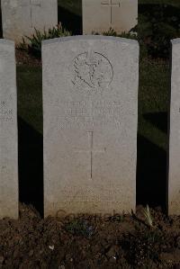 Terlincthun British Cemetery Wimille - Horton, Peter