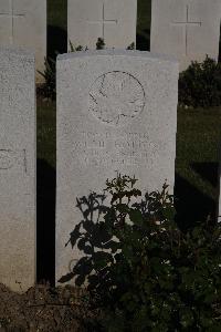 Terlincthun British Cemetery Wimille - Hotton, Willie