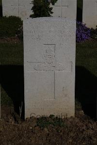 Terlincthun British Cemetery Wimille - Hutchence, Fred Lovell