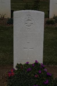 Terlincthun British Cemetery Wimille - Irvine, George Boyle