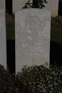 Terlincthun British Cemetery Wimille - Izatt, J