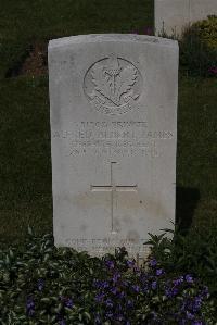 Terlincthun British Cemetery Wimille - James, Alfred Albert