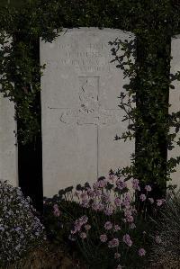 Terlincthun British Cemetery Wimille - Johnston, J D